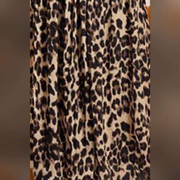 Plus Size Leopard Elastic Waist Midi Skirt - Picture 3 of 4